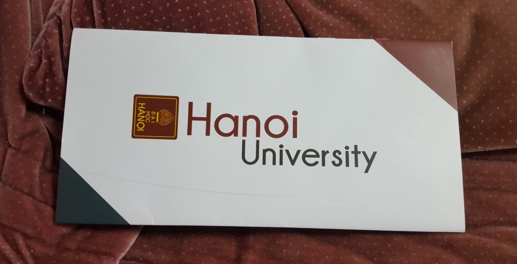 ハノイ大学に2年目の学費を支払ったので、1年目と費用を比較してみる